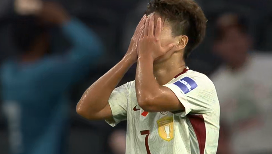 开云APP-女足亚洲杯争议判罚！王霜进球被吹，VAR介入5分钟，媒体人不满